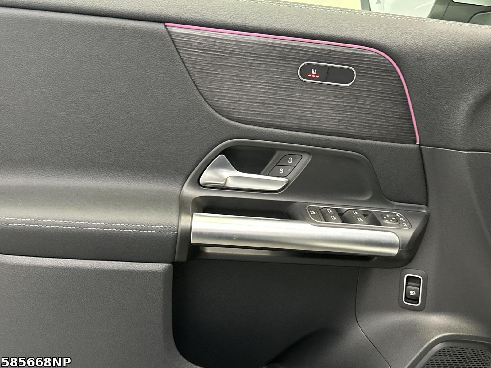 Fahrzeugabbildung Mercedes-Benz EQA Progressive AHK LED Kamera PTS SHZ 18