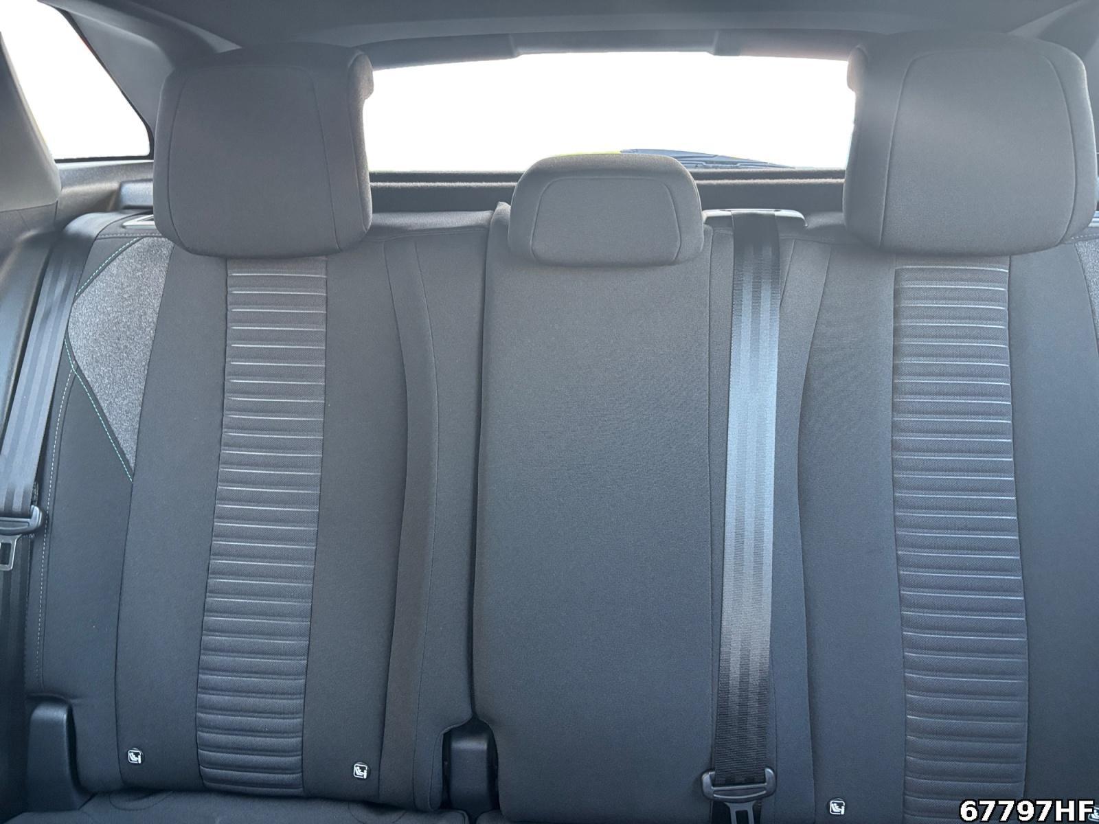 Fahrzeugabbildung Peugeot 3008 Active Pack +180KAMERA+CARPLAY+KEYLESS+DAB