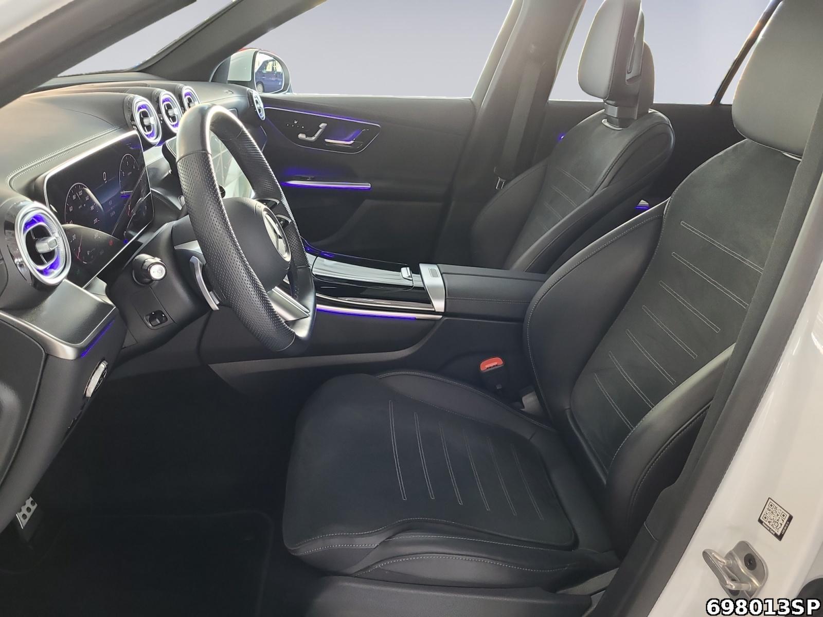 Fahrzeugabbildung Mercedes-Benz GLC 300 d 4M AMG Pano Kamera 20