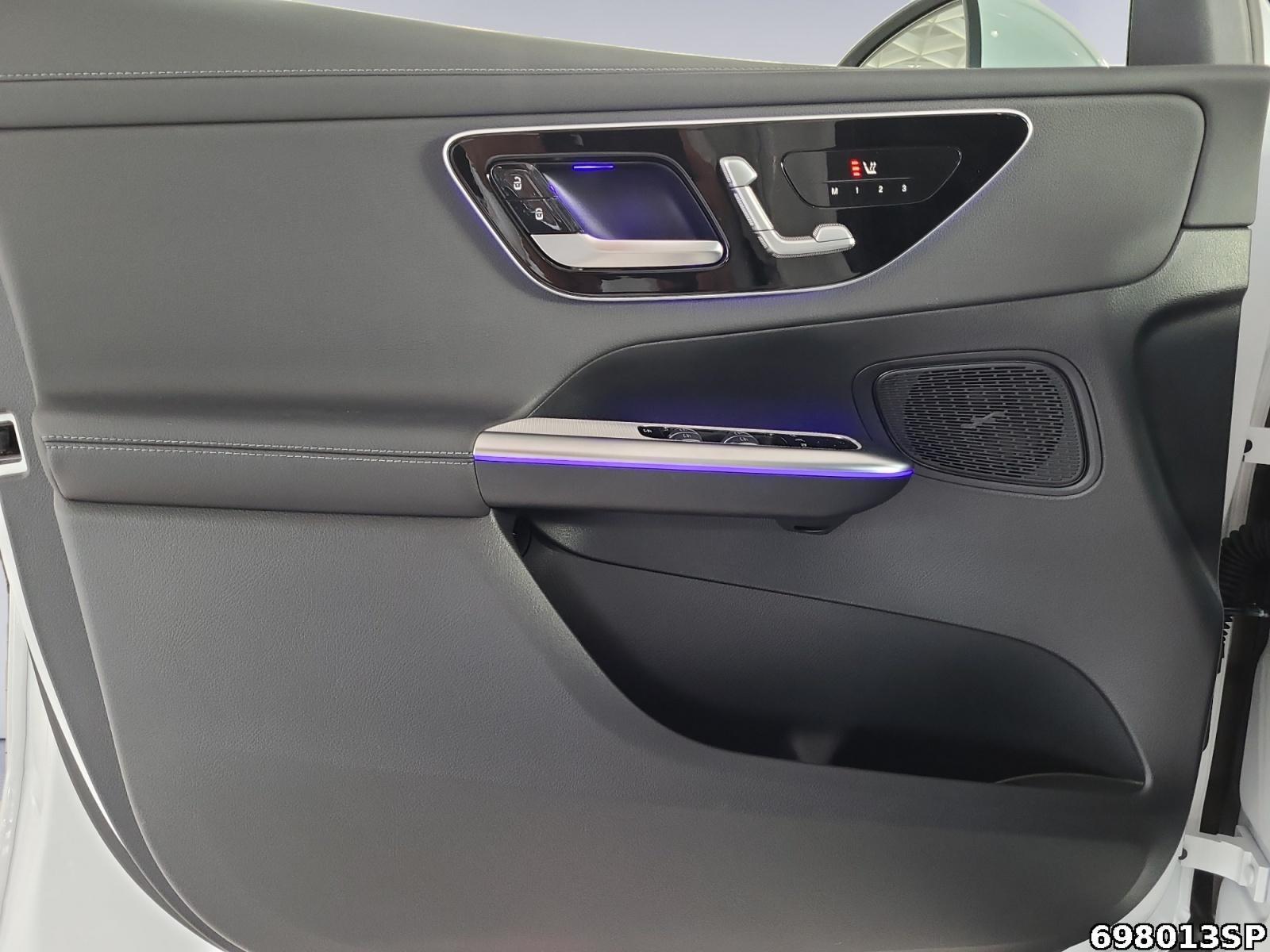 Fahrzeugabbildung Mercedes-Benz GLC 300 d 4M AMG Pano Kamera 20