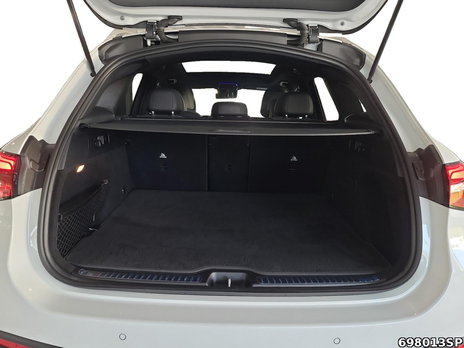 Fahrzeugabbildung Mercedes-Benz GLC 300 d 4M AMG Pano Kamera 20