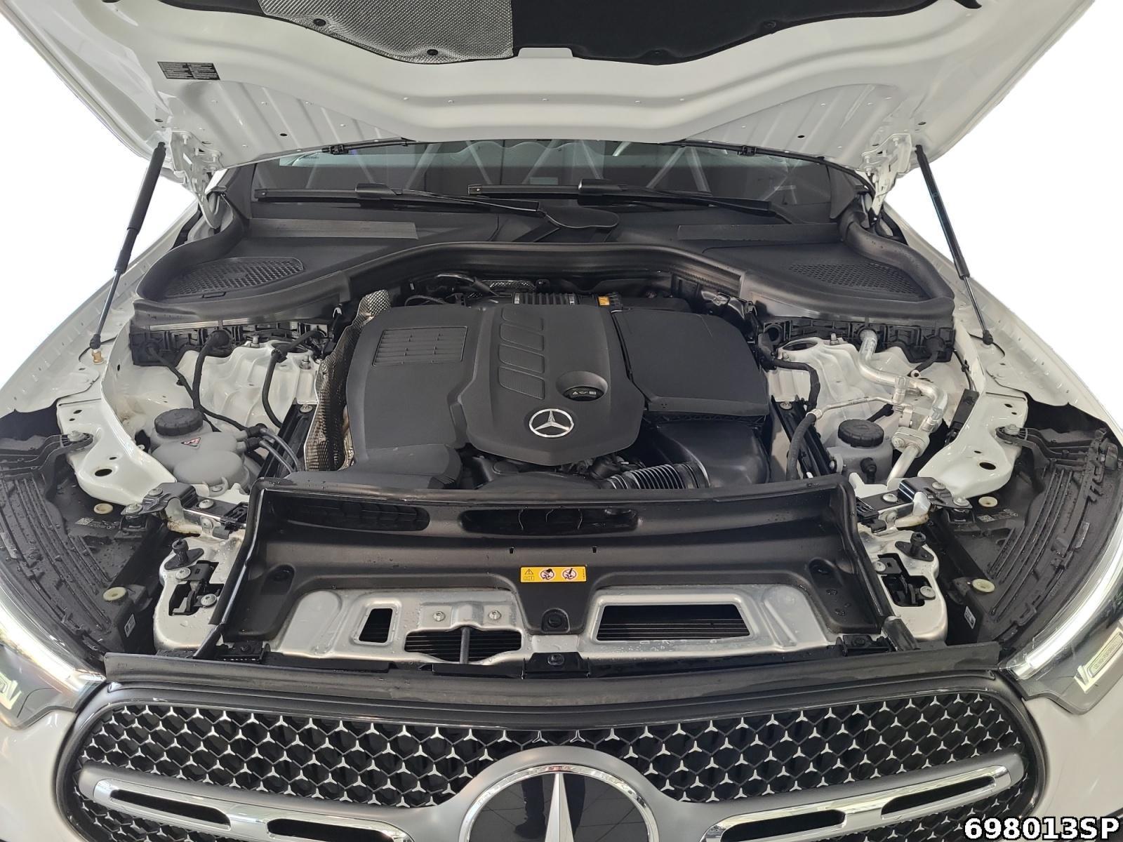 Fahrzeugabbildung Mercedes-Benz GLC 300 d 4M AMG Pano Kamera 20