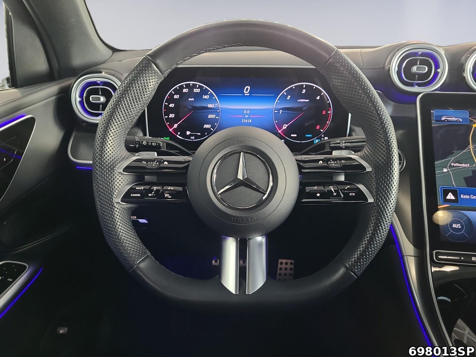 Fahrzeugabbildung Mercedes-Benz GLC 300 d 4M AMG Pano Kamera 20