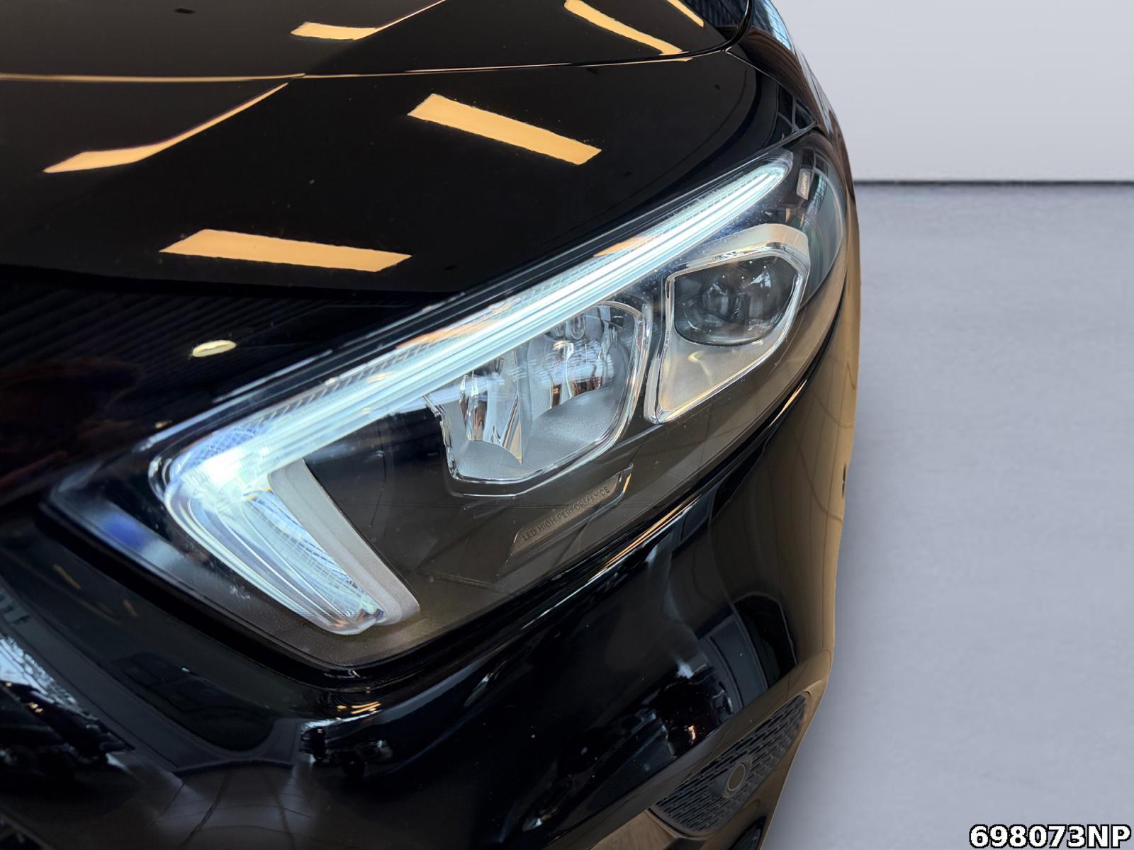 Fahrzeugabbildung Mercedes-Benz A 250 Progressive Limousine Night Kamera LED