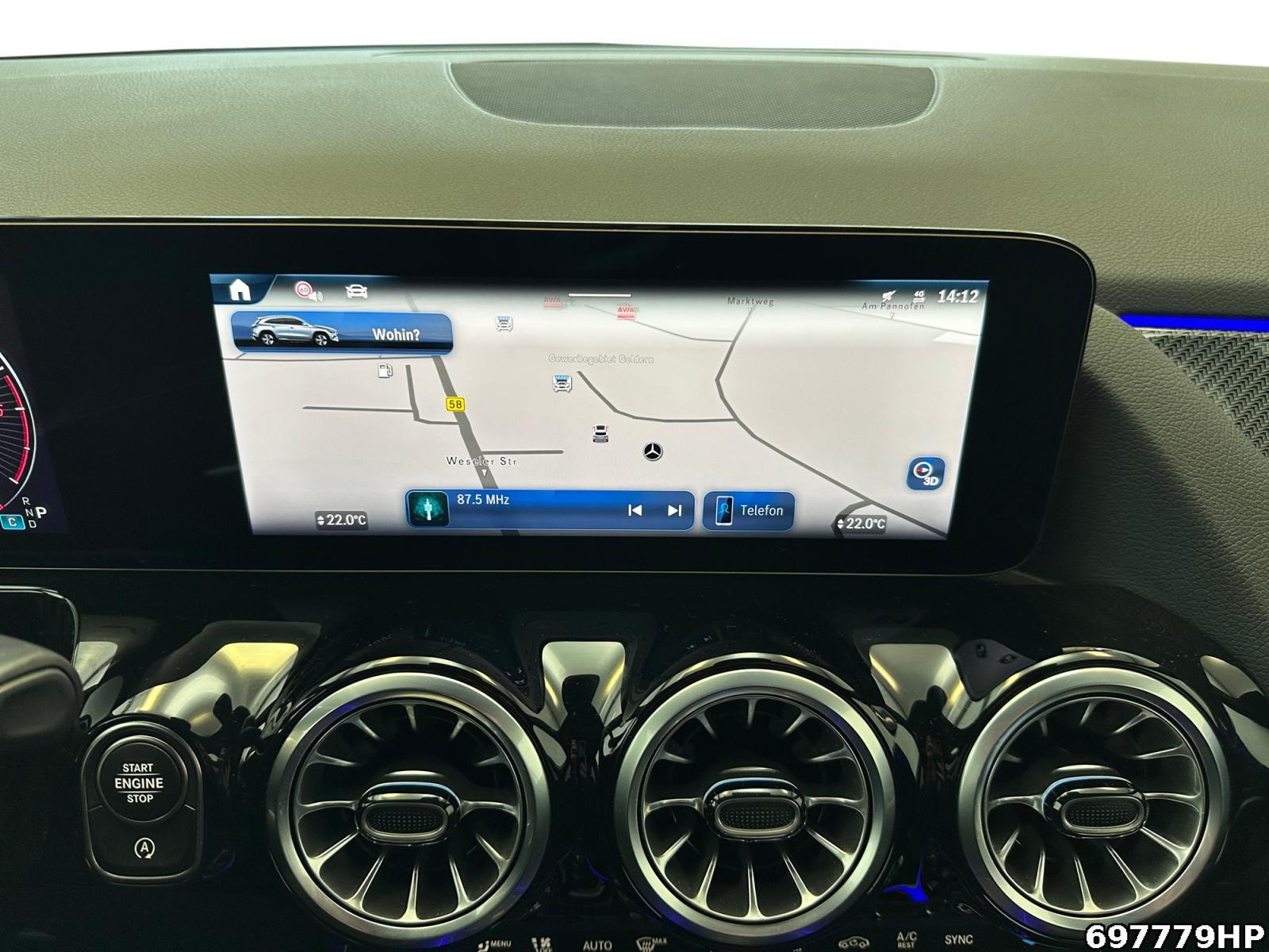 Fahrzeugabbildung Mercedes-Benz GLA 220 d 4M AMG AHK Lenkradhzg Kamera KEYLESS