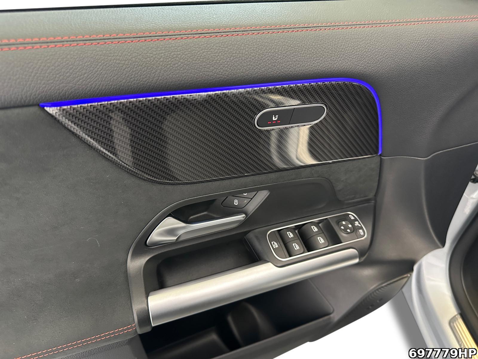 Fahrzeugabbildung Mercedes-Benz GLA 220 d 4M AMG AHK Lenkradhzg Kamera KEYLESS