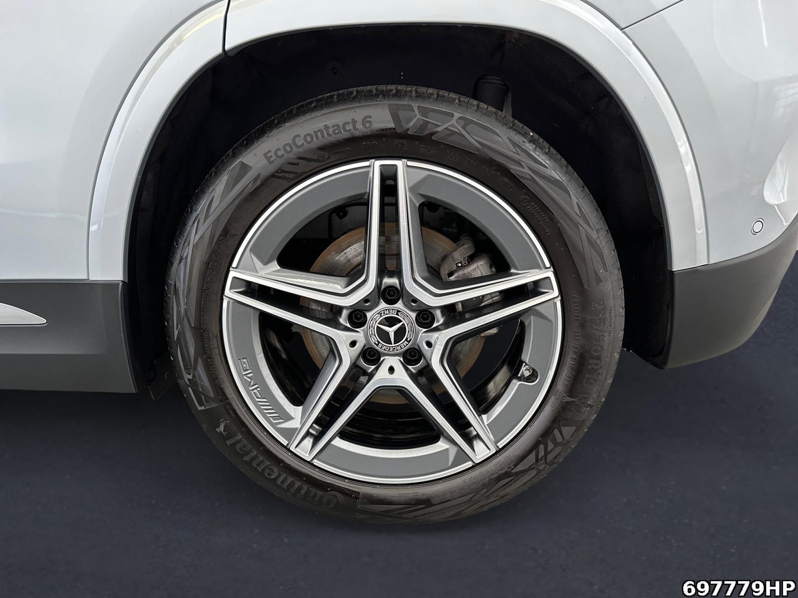 Fahrzeugabbildung Mercedes-Benz GLA 220 d 4M AMG AHK Lenkradhzg Kamera KEYLESS