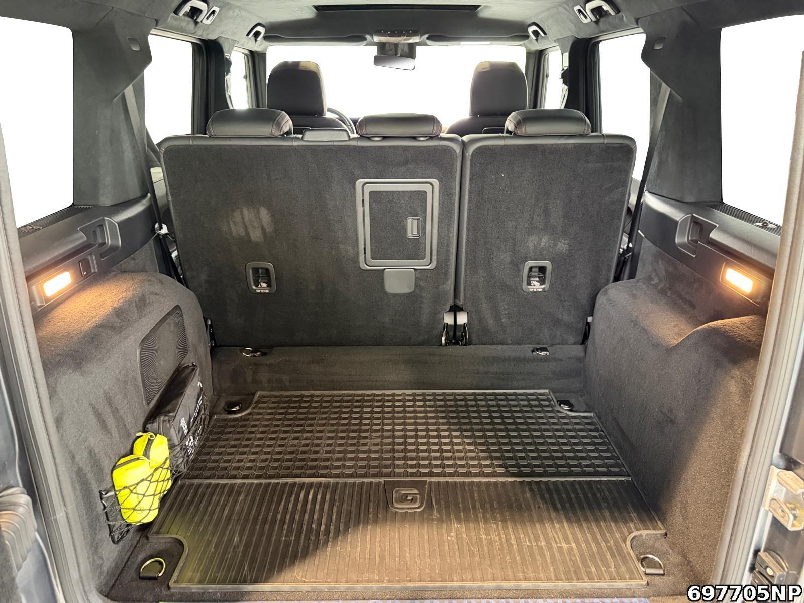 Fahrzeugabbildung Mercedes-Benz G 400 d AMG Night DISTRONIC BURMESTER AHK Stand