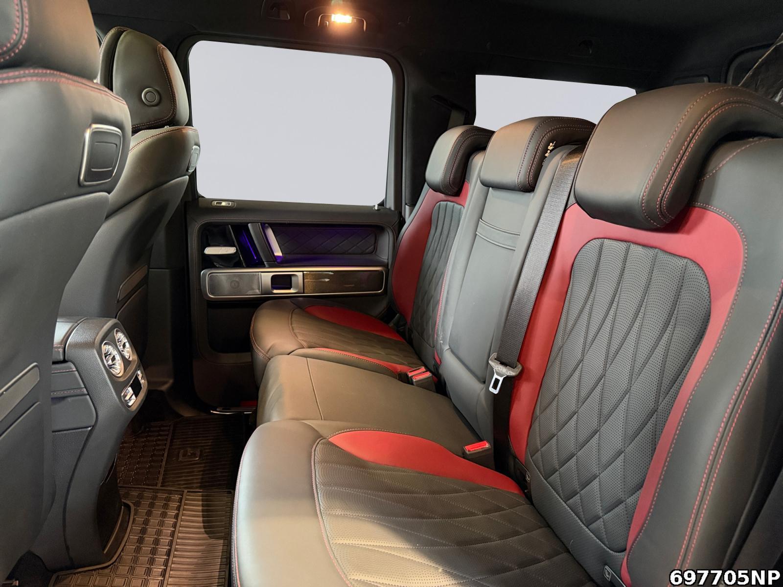 Fahrzeugabbildung Mercedes-Benz G 400 d AMG Night DISTRONIC BURMESTER AHK Stand