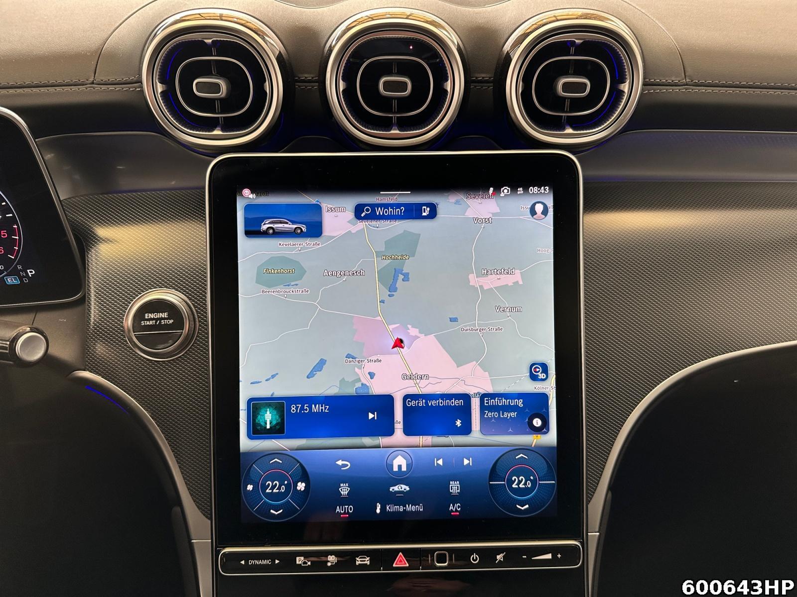 Fahrzeugabbildung Mercedes-Benz GLC 300 de AMG DigitalLight Distronic AHK Memory