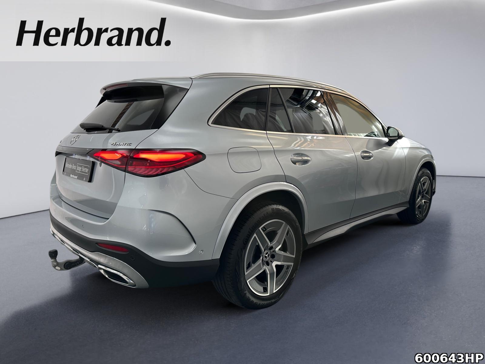 Fahrzeugabbildung Mercedes-Benz GLC 300 de AMG DigitalLight Distronic AHK Memory