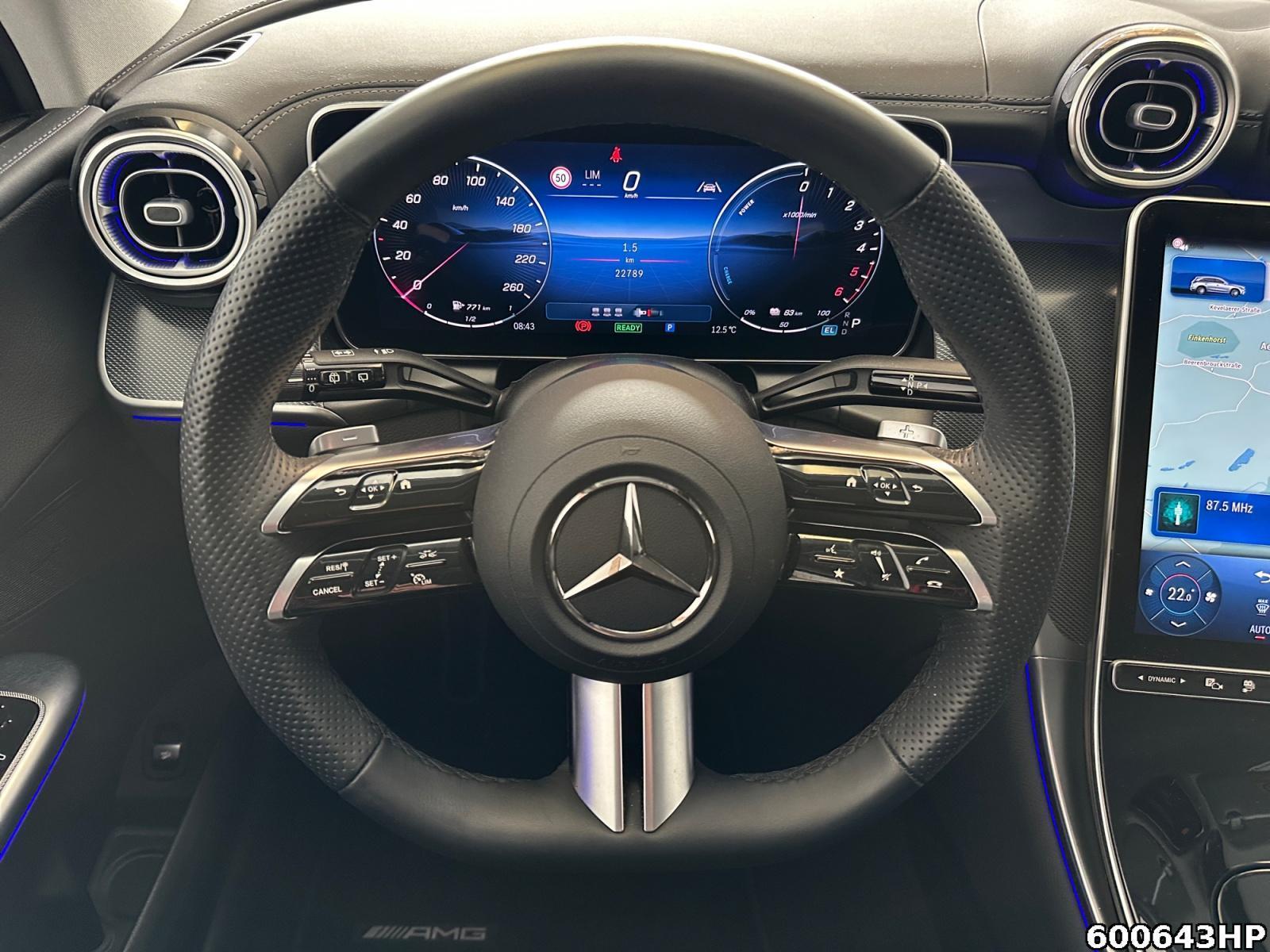 Fahrzeugabbildung Mercedes-Benz GLC 300 de AMG DigitalLight Distronic AHK Memory