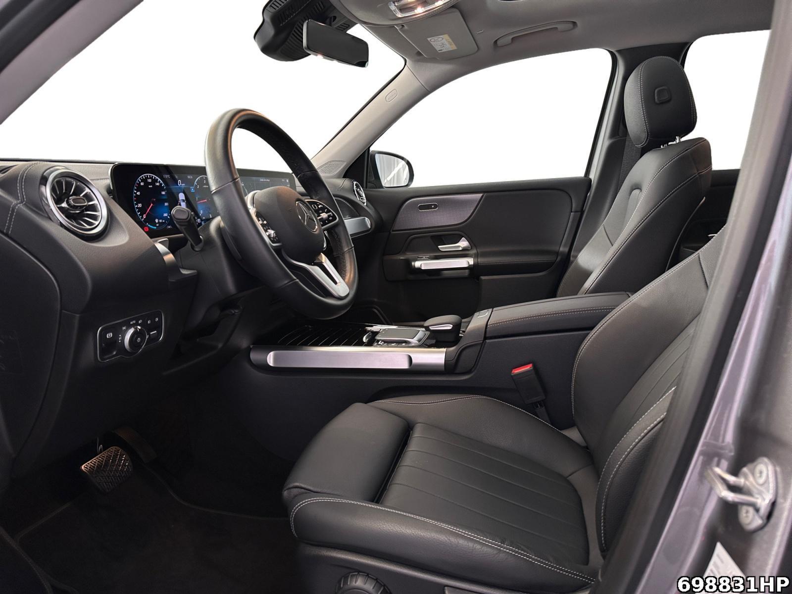 Fahrzeugabbildung Mercedes-Benz GLB 200 Progressive Pano AHK CarPlay KEYLESS GO