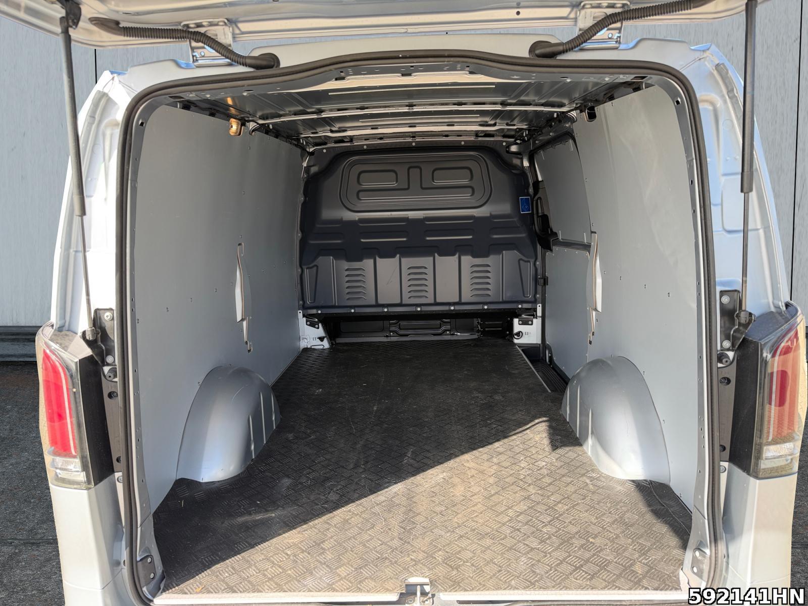 Fahrzeugabbildung Mercedes-Benz Vito 114 L SELECT *MULTIBEAM*AHK*LEDER*9G-TRONIC