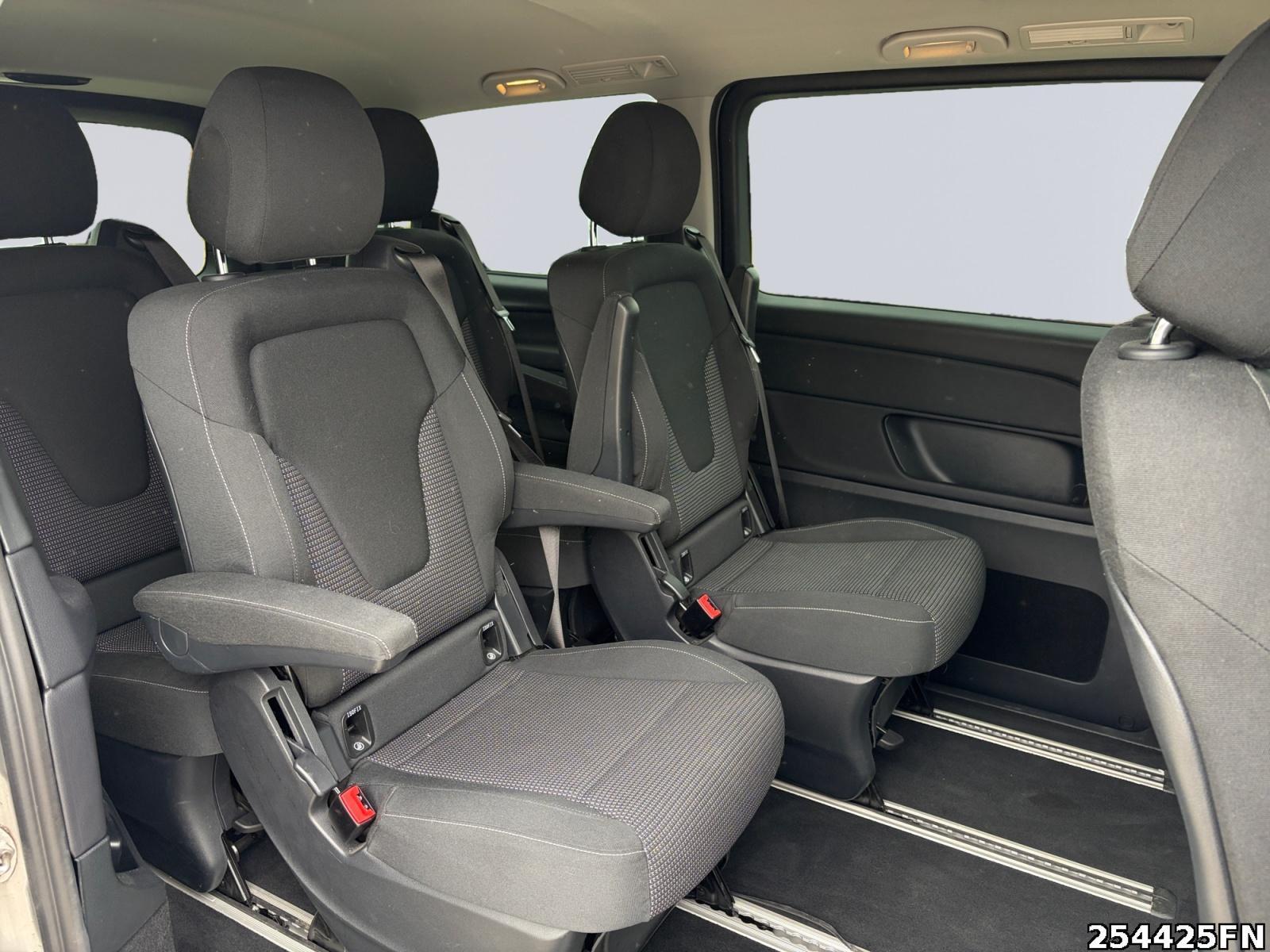 Fahrzeugabbildung Mercedes-Benz V 220 ED/L *AHK*LED*