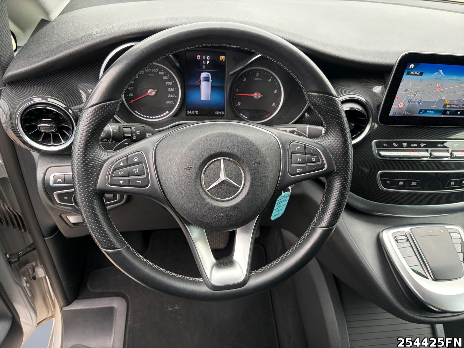 Fahrzeugabbildung Mercedes-Benz V 220 ED/L *AHK*LED*