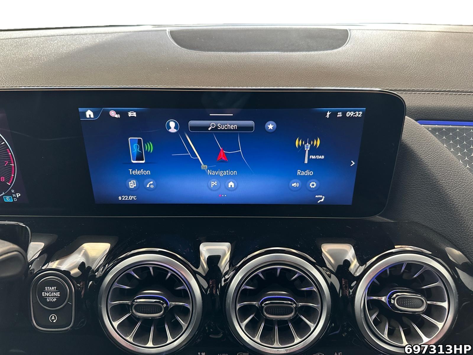 Fahrzeugabbildung Mercedes-Benz GLA 220 4M Progressive Offroad AHK Lenkradhzg