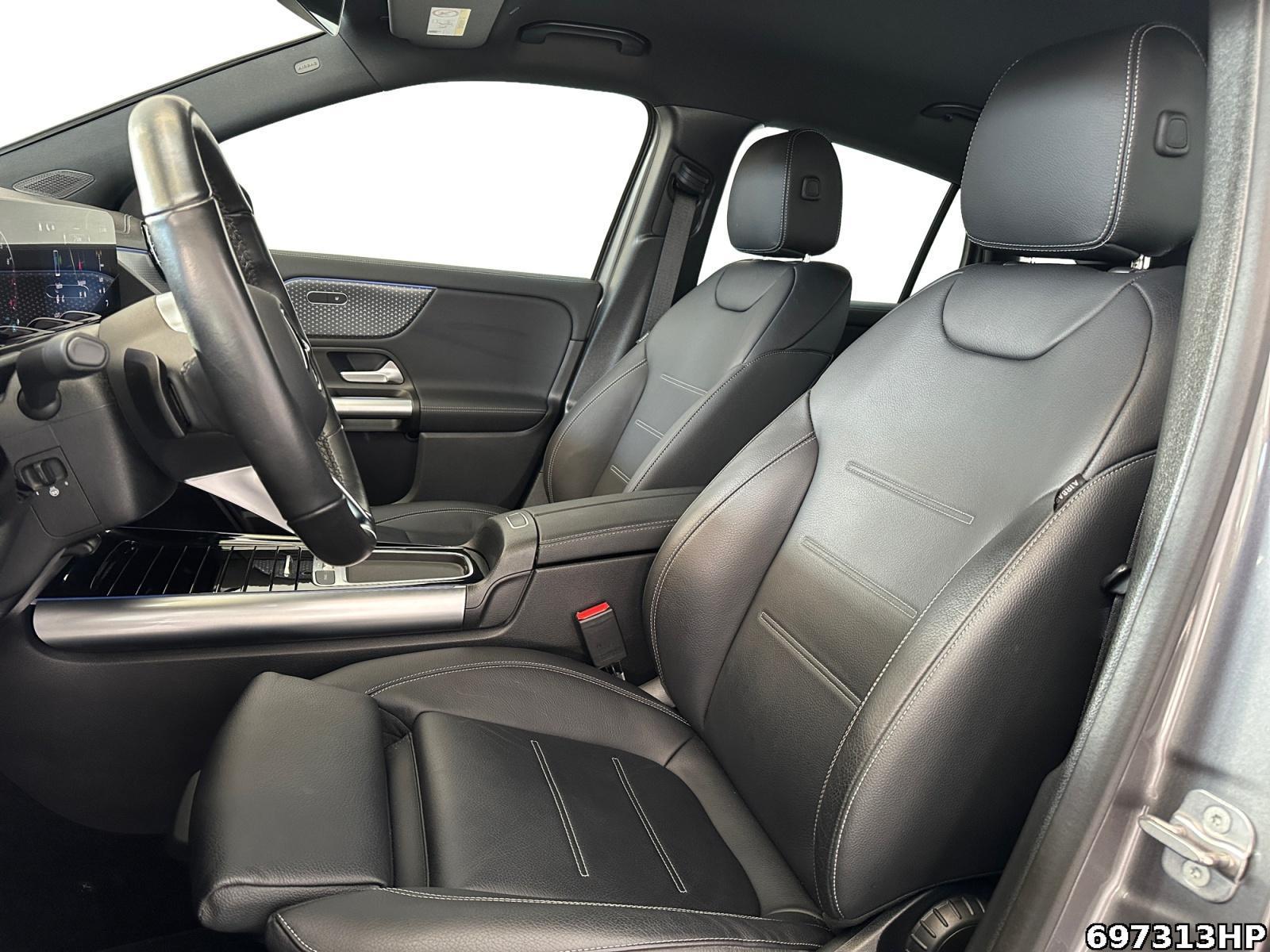 Fahrzeugabbildung Mercedes-Benz GLA 220 4M Progressive Offroad AHK Lenkradhzg