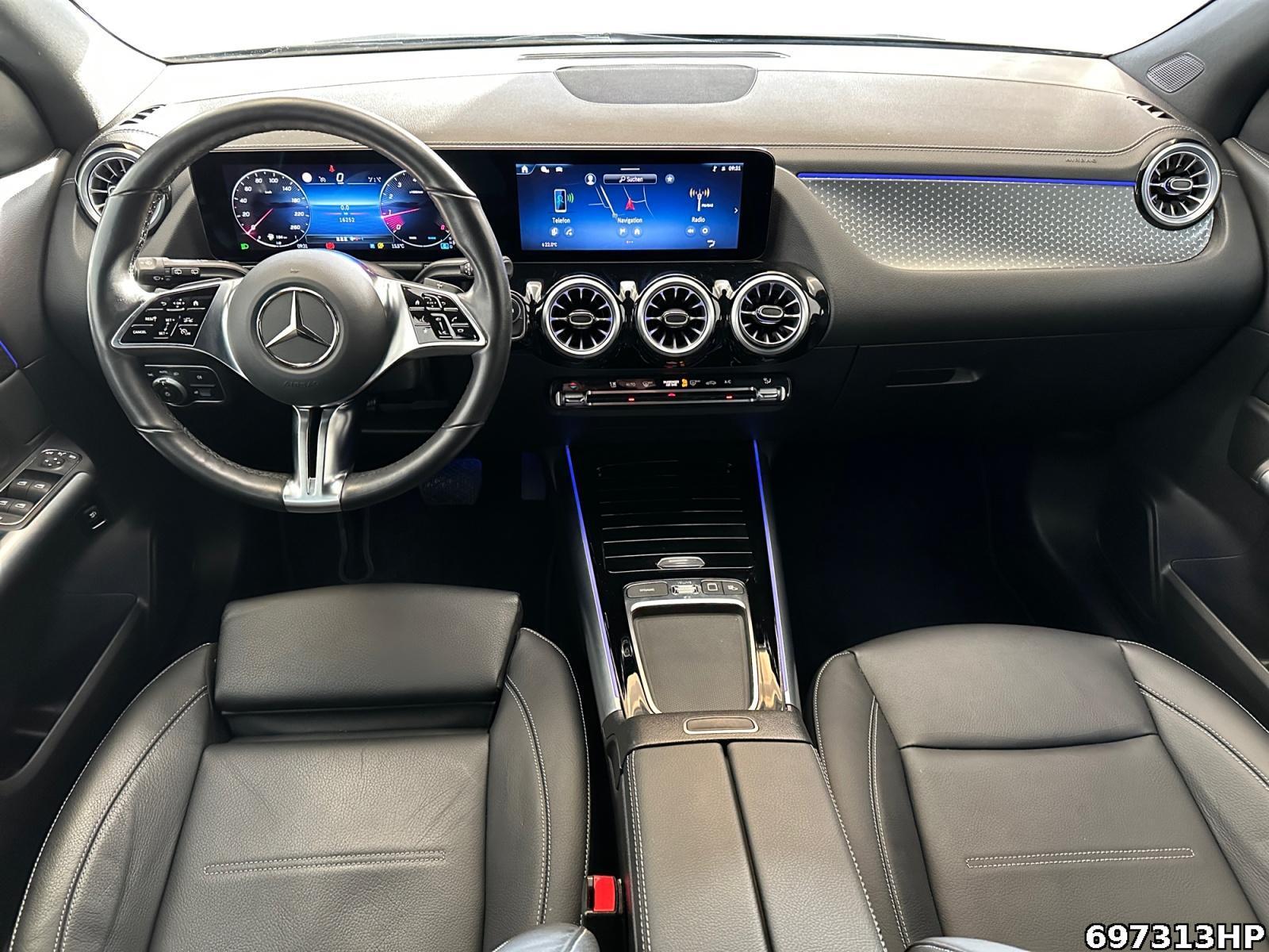 Fahrzeugabbildung Mercedes-Benz GLA 220 4M Progressive Offroad AHK Lenkradhzg