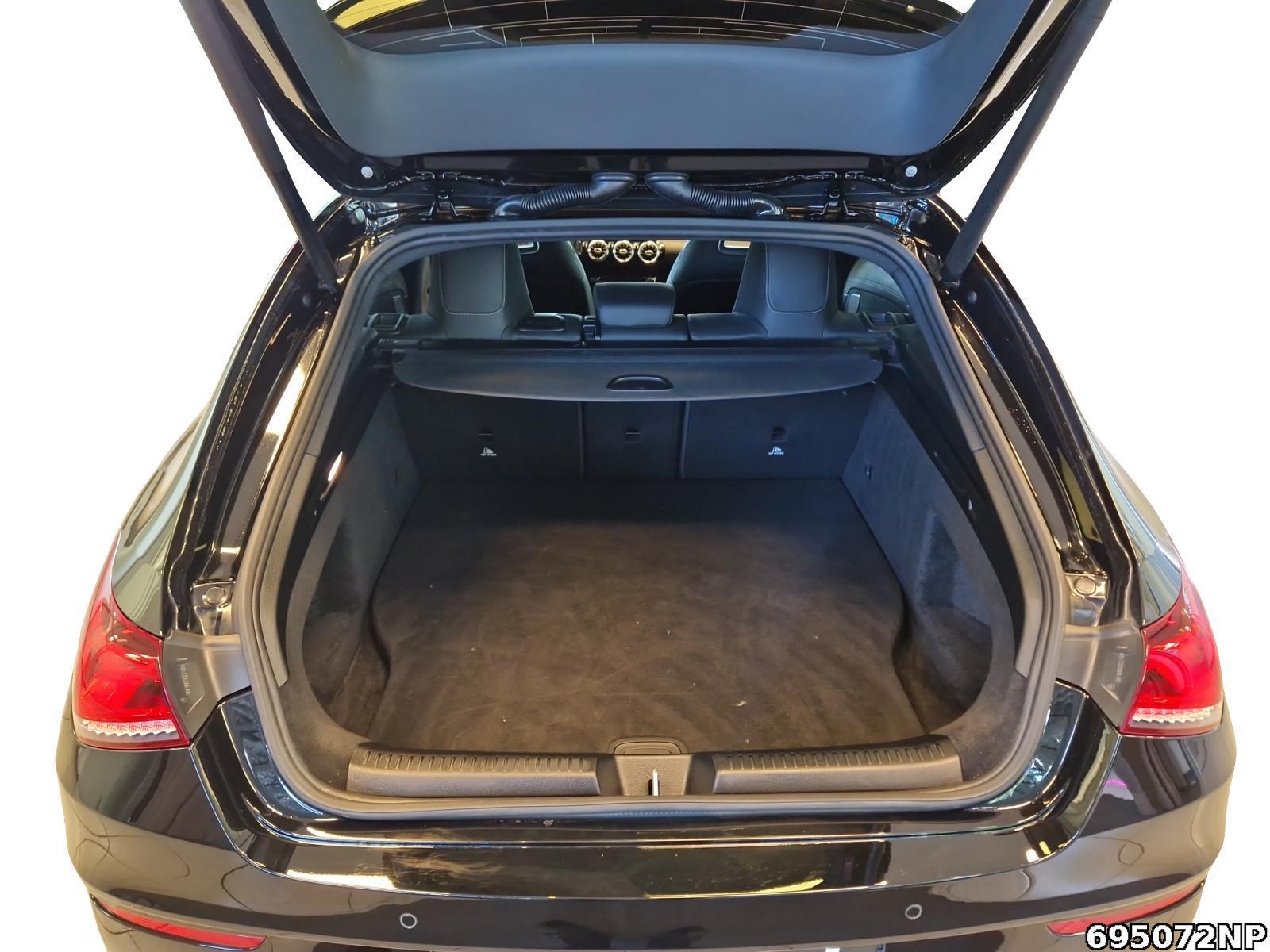 Fahrzeugabbildung Mercedes-Benz CLA 250 Shooting Brake e AMG Line EDITION 2020