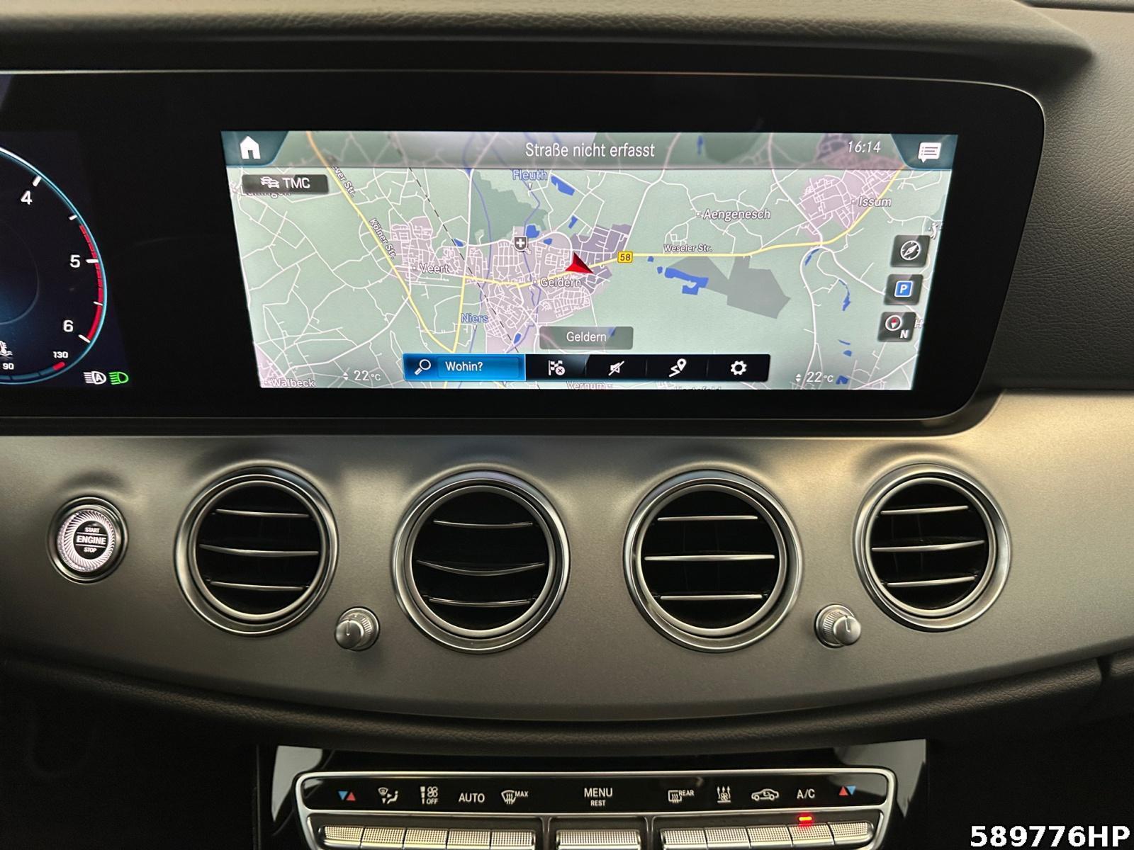 Fahrzeugabbildung Mercedes-Benz E 220 dT Avantgarde Distronic Carplay Widescreen