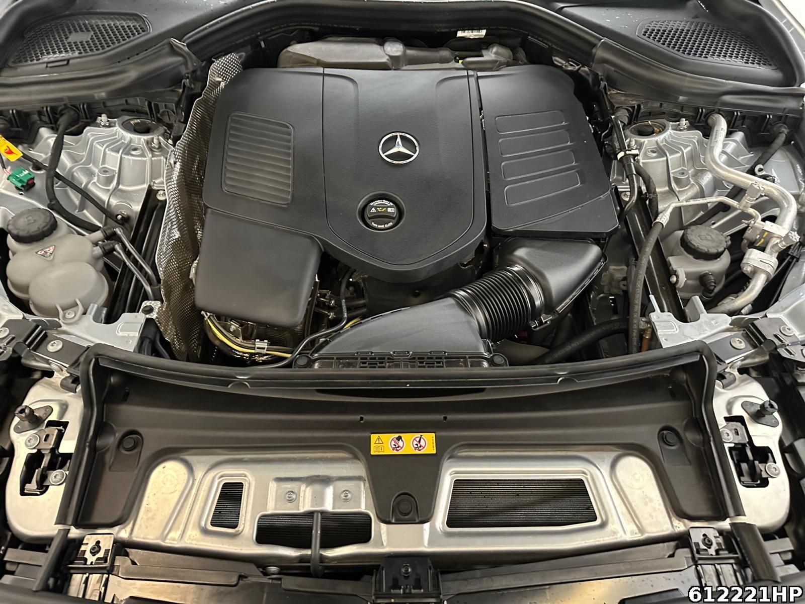 Fahrzeugabbildung Mercedes-Benz GLC 400 e 4M AMG Coupé Pano AHK Night Burmester