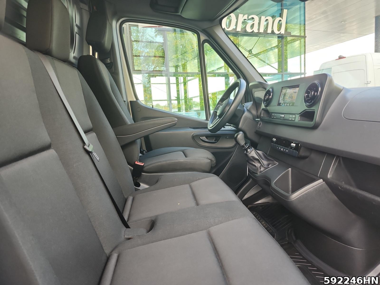 Fahrzeugabbildung Mercedes-Benz Sprinter 317 CDI Kasten*Maxi*MBUX*360Kamera*