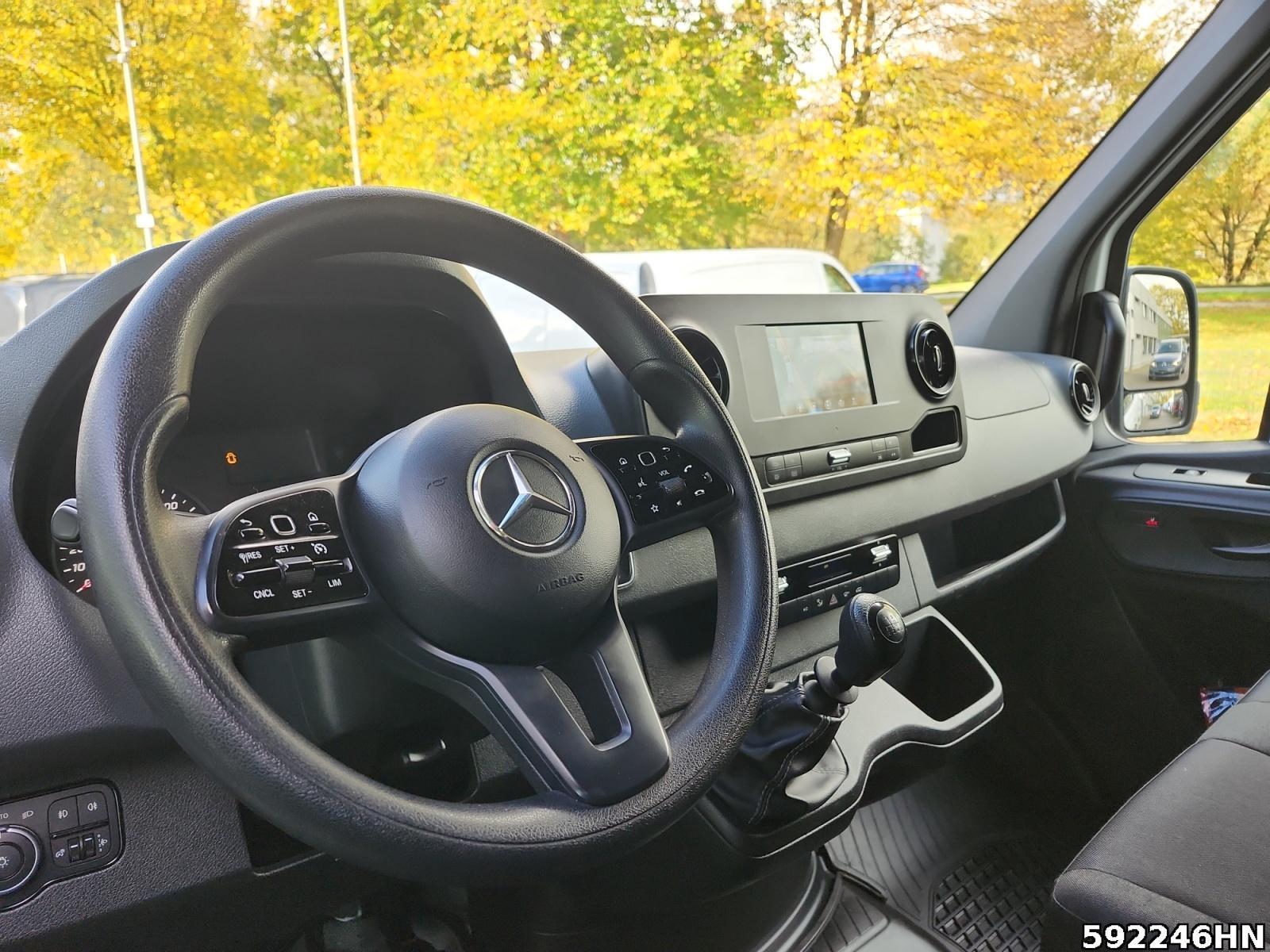 Fahrzeugabbildung Mercedes-Benz Sprinter 317 CDI Kasten*Maxi*MBUX*360Kamera*