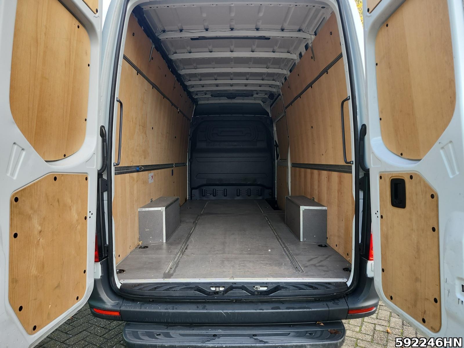 Fahrzeugabbildung Mercedes-Benz Sprinter 317 CDI Kasten*Maxi*MBUX*360Kamera*