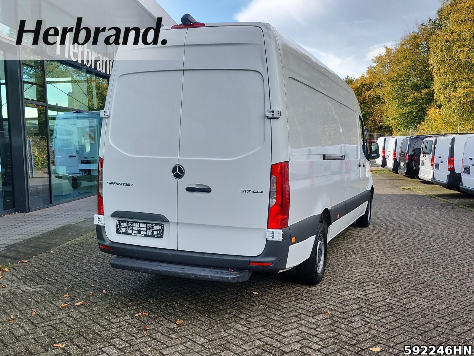 Fahrzeugabbildung Mercedes-Benz Sprinter 317 CDI Kasten*Maxi*MBUX*360Kamera*