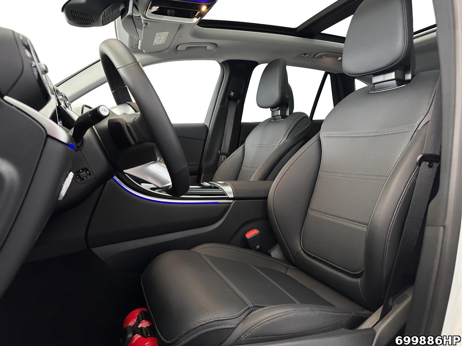 Fahrzeugabbildung Mercedes-Benz GLC 300 e 4M Avantgarde AHK Pano BURMESTER 360°