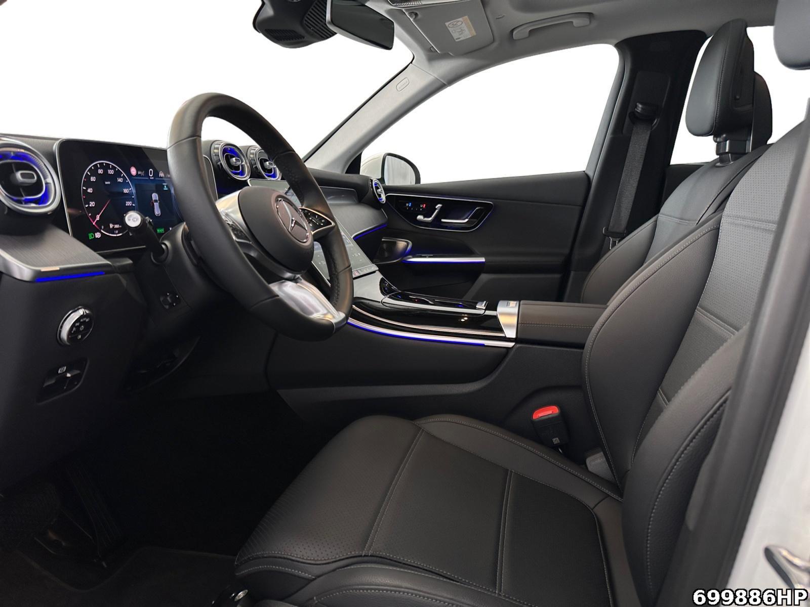 Fahrzeugabbildung Mercedes-Benz GLC 300 e 4M Avantgarde AHK Pano BURMESTER 360°