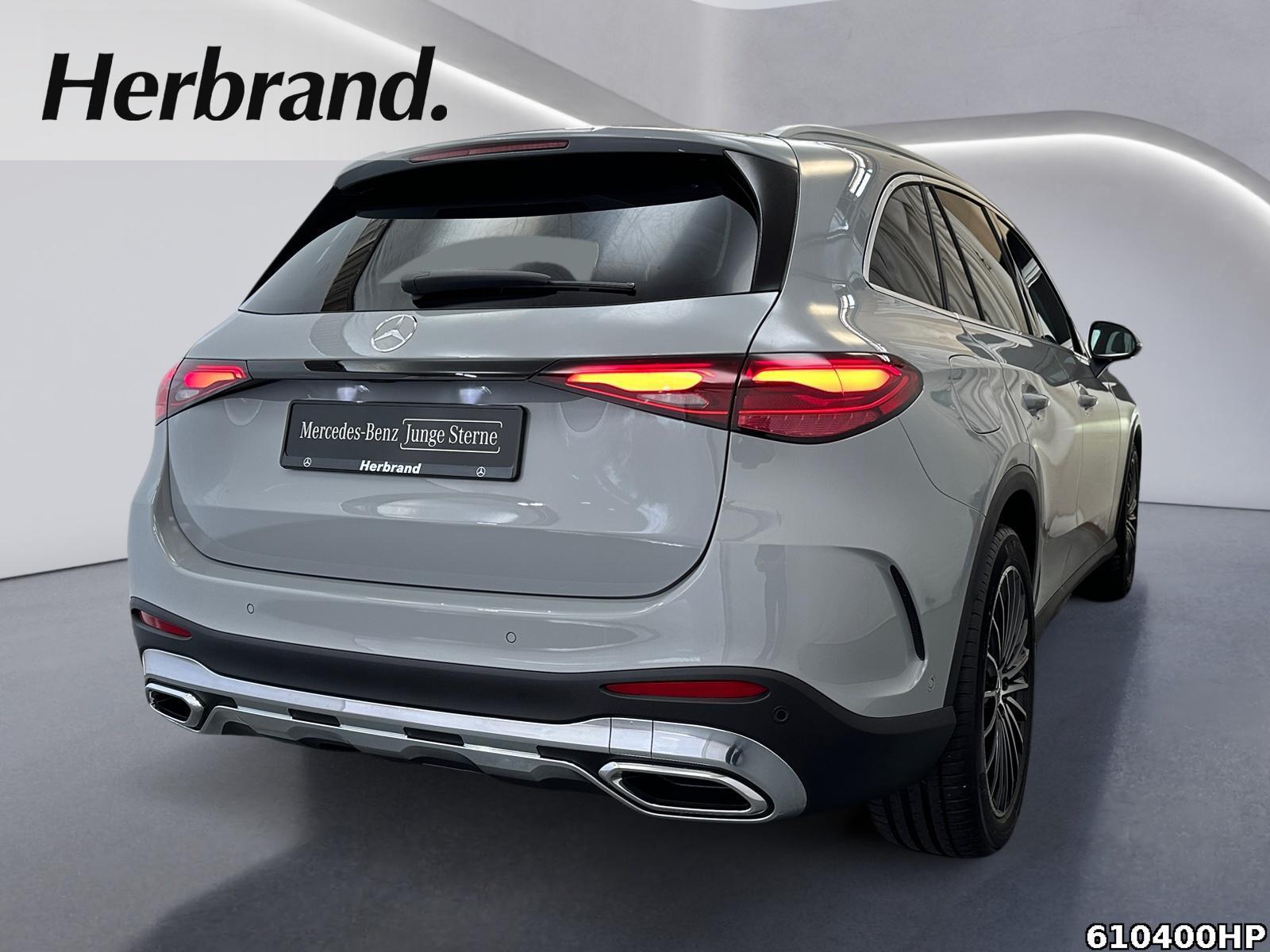 Fahrzeugabbildung Mercedes-Benz GLC 300 4M AMG Pano AHK Memory Kamera Totw. 20