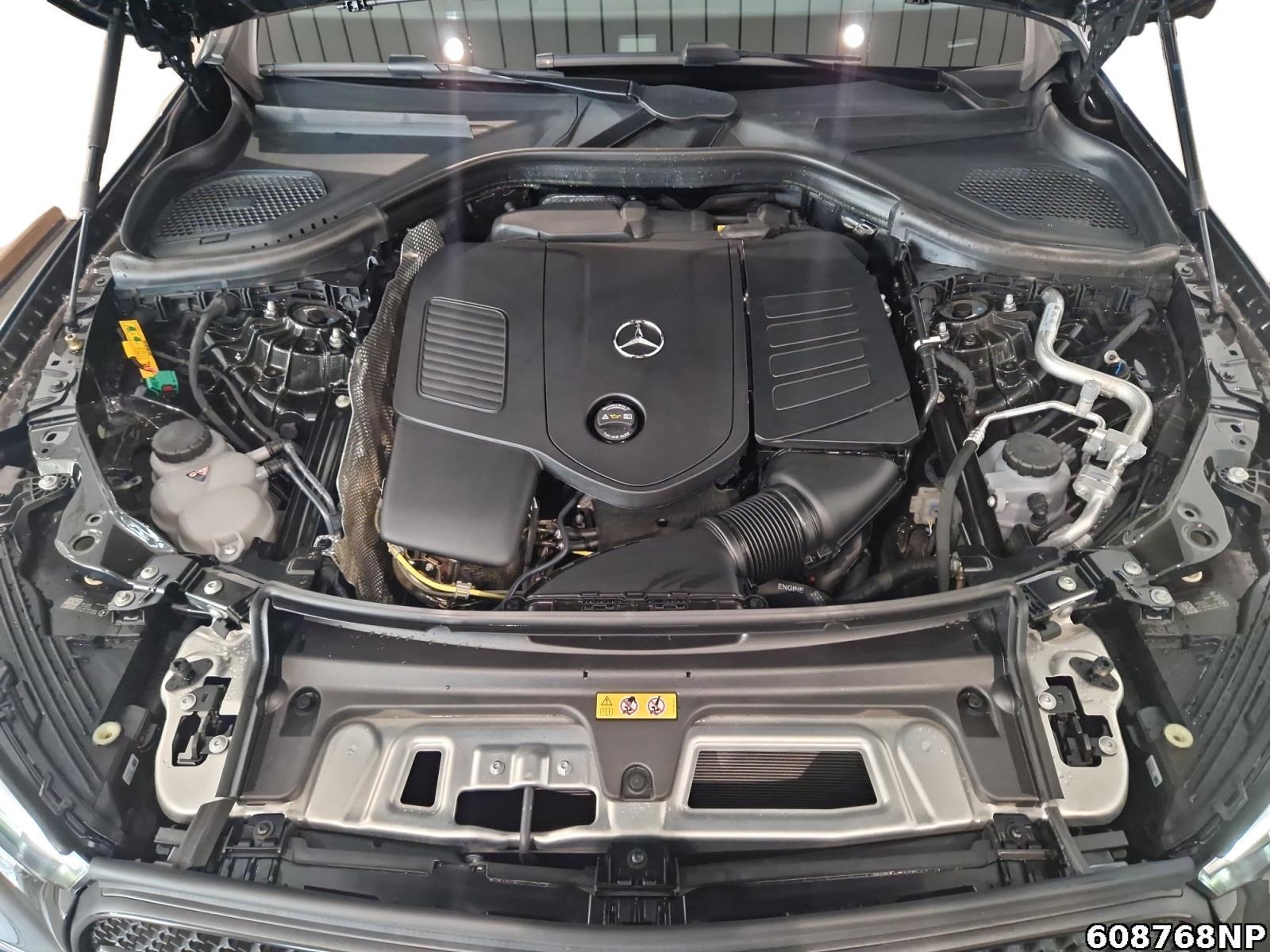Fahrzeugabbildung Mercedes-Benz GLC 300 e 4M AMG Night Ambiente LED Memory AHK