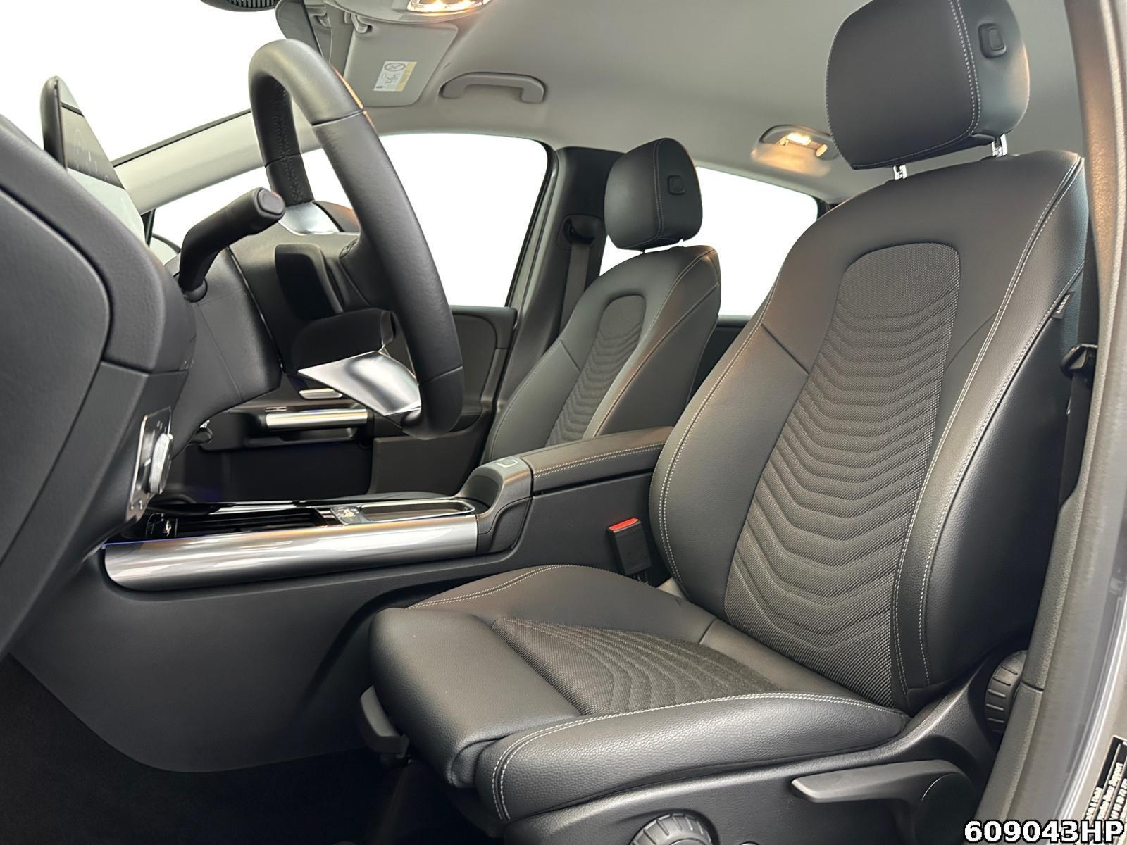 Fahrzeugabbildung Mercedes-Benz B 200 Progressive MULTIBEAM KEYLESS AH3K 60°-K