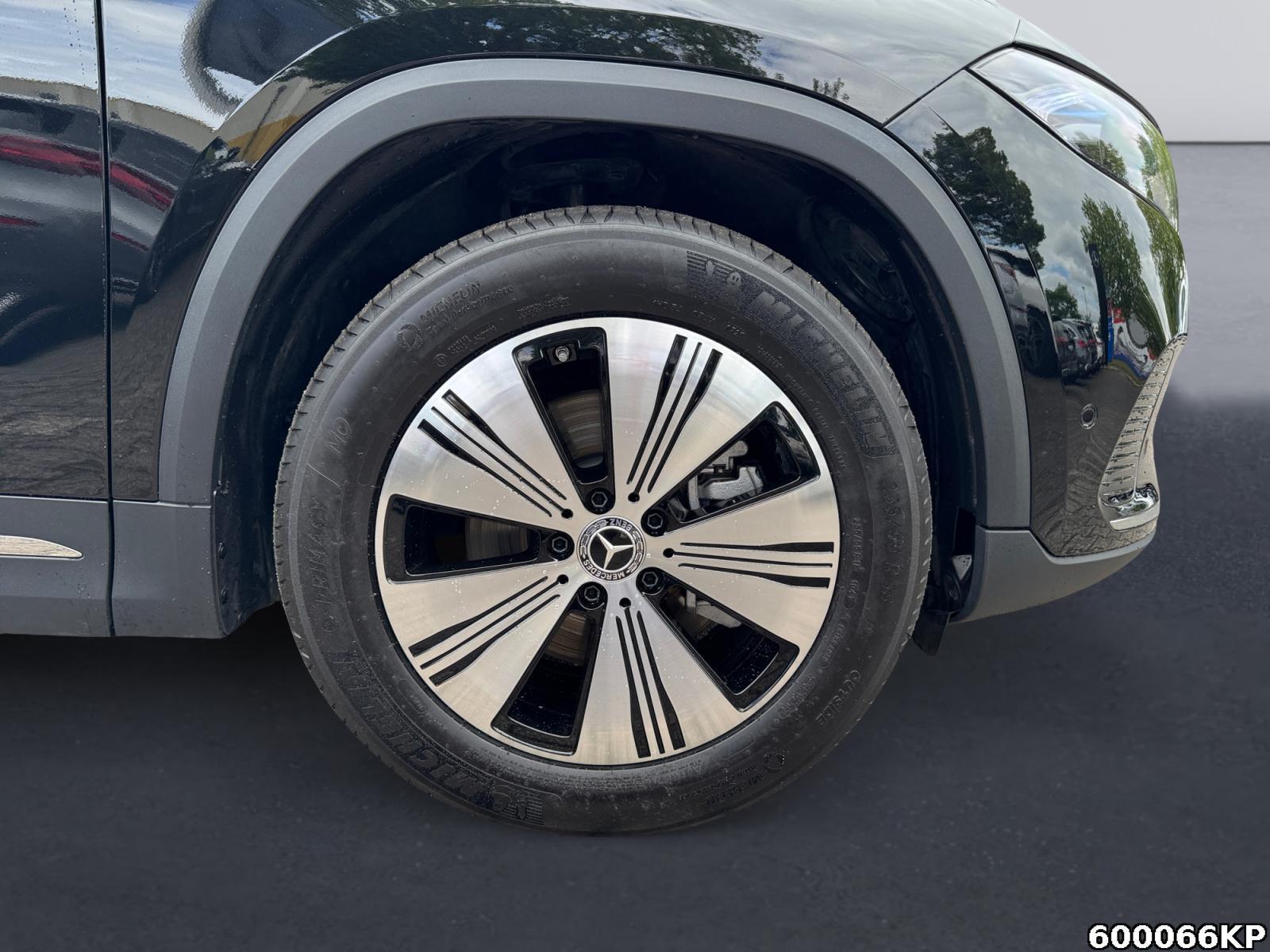 Fahrzeugabbildung Mercedes-Benz EQA 4M Progressive Distronic Adv Sound 360°