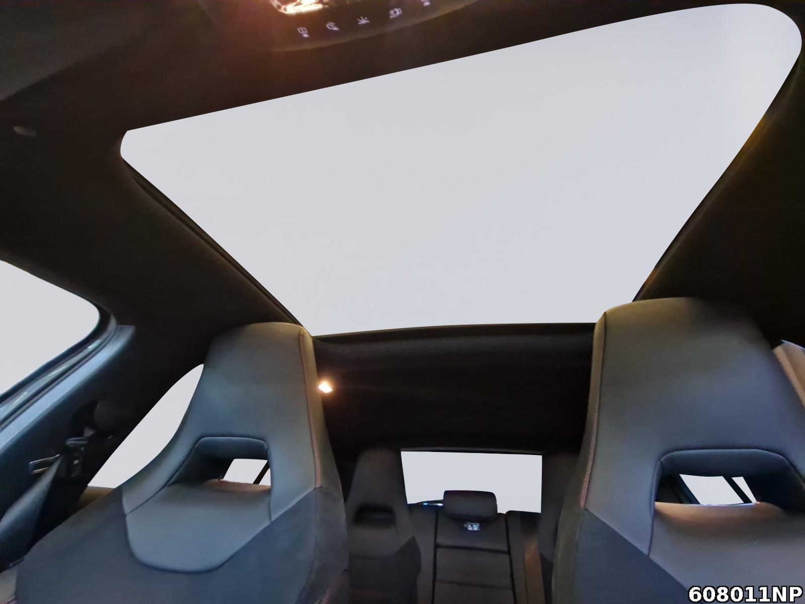 Fahrzeugabbildung Mercedes-Benz A 180 AMG Panorama Carplay Kamera Keyless 18