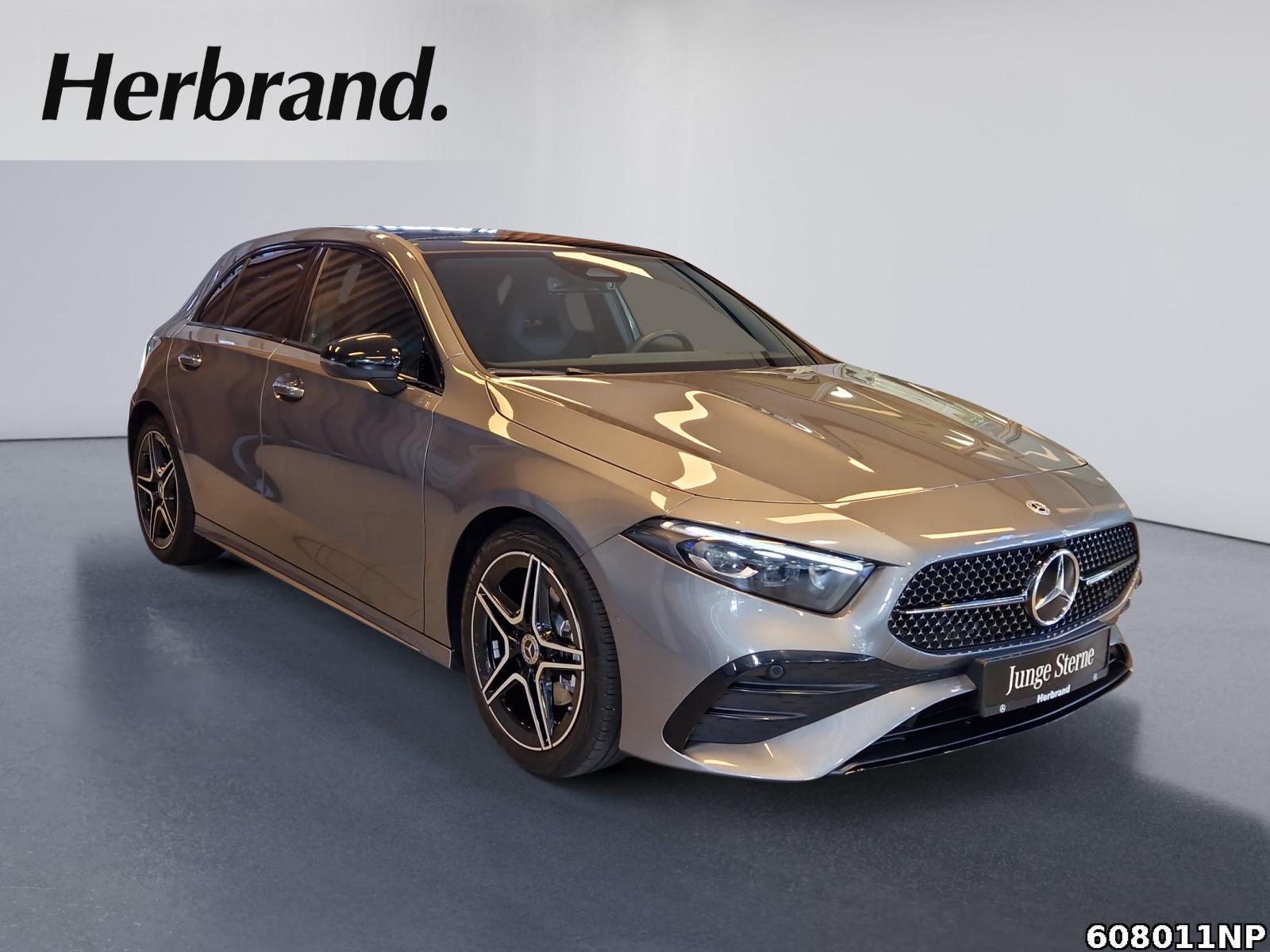 Fahrzeugabbildung Mercedes-Benz A 180 AMG Panorama Carplay Kamera Keyless 18