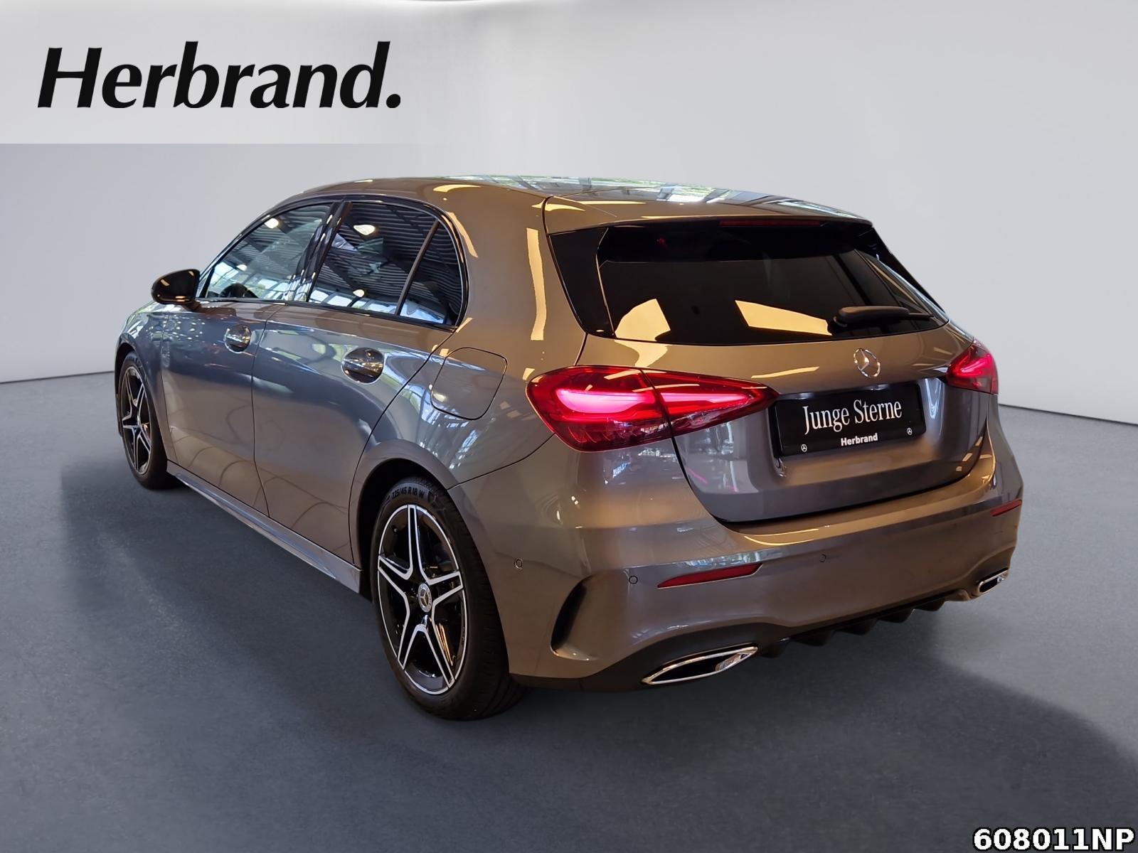 Fahrzeugabbildung Mercedes-Benz A 180 AMG Panorama Carplay Kamera Keyless 18