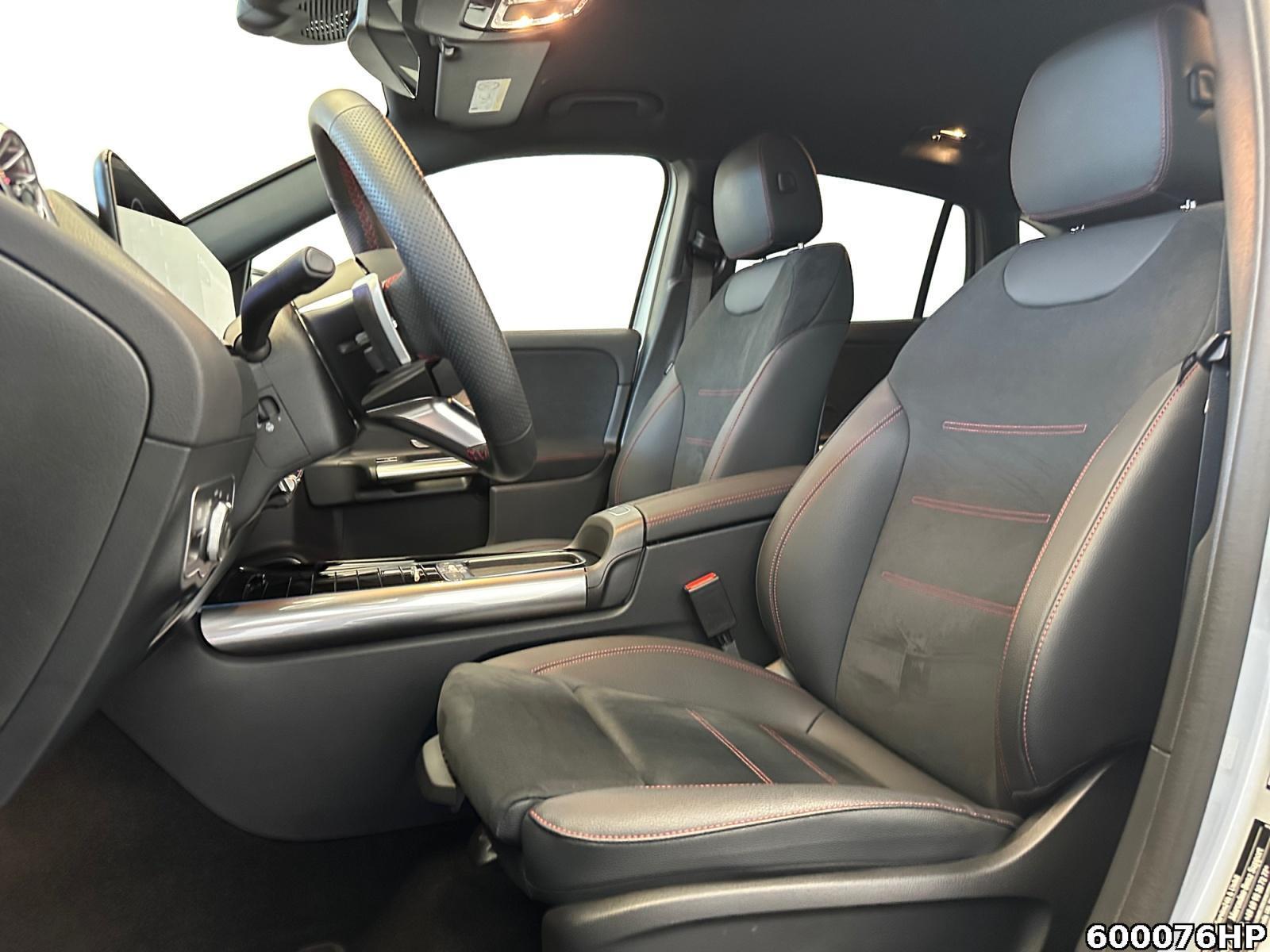 Fahrzeugabbildung Mercedes-Benz EQA 4M AMG AHK Night 360° DISTRONIC KEYLESS