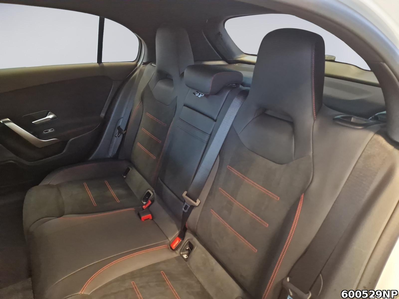 Fahrzeugabbildung Mercedes-Benz A 250 4M AMG Pano Night KEYLESS Kamera CarPlay