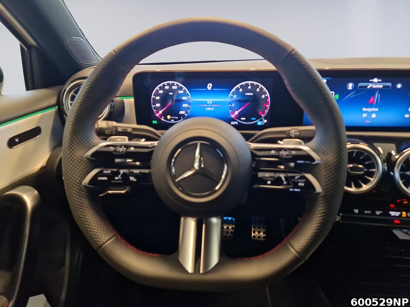 Fahrzeugabbildung Mercedes-Benz A 250 4M AMG Pano Night KEYLESS Kamera CarPlay