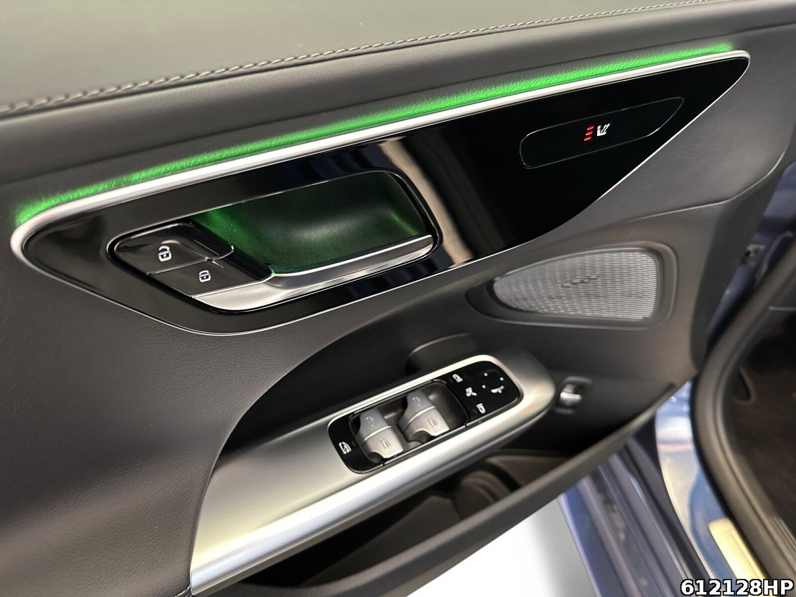 Fahrzeugabbildung Mercedes-Benz C 180 AMG Ambiente KameraLenkradhzg Sitzhzg LED