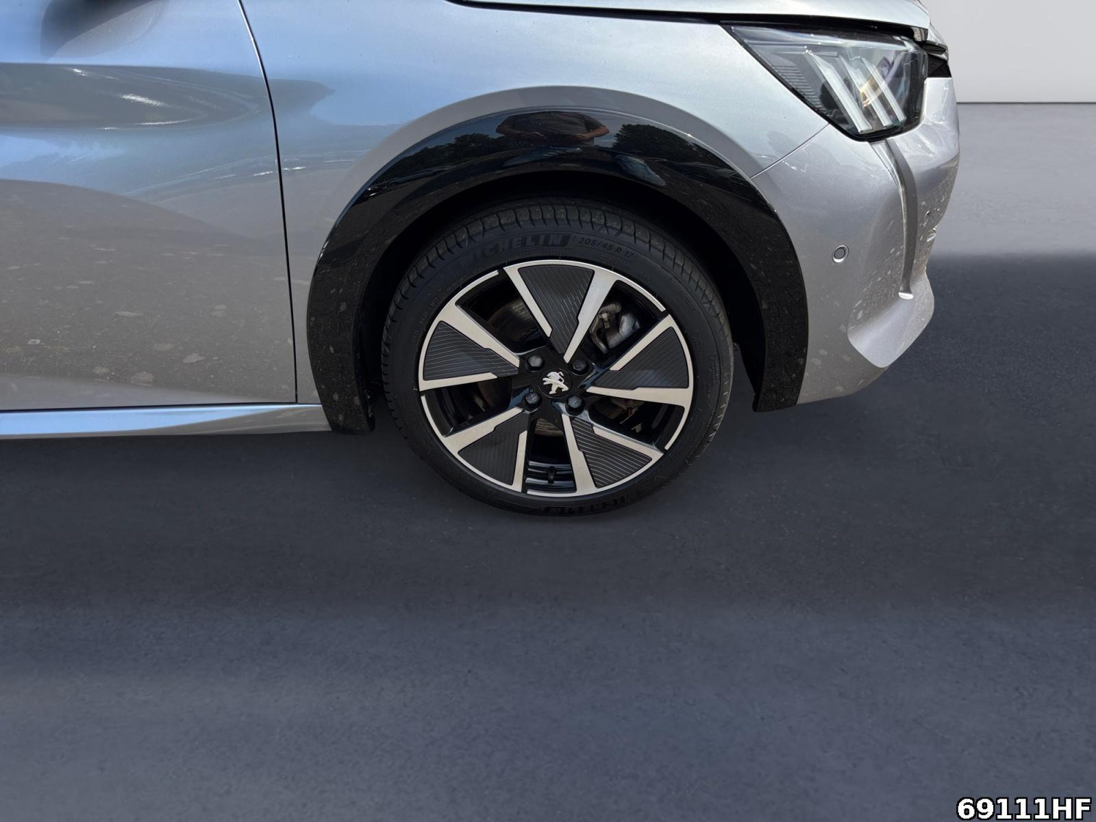 Fahrzeugabbildung Peugeot 208 e208