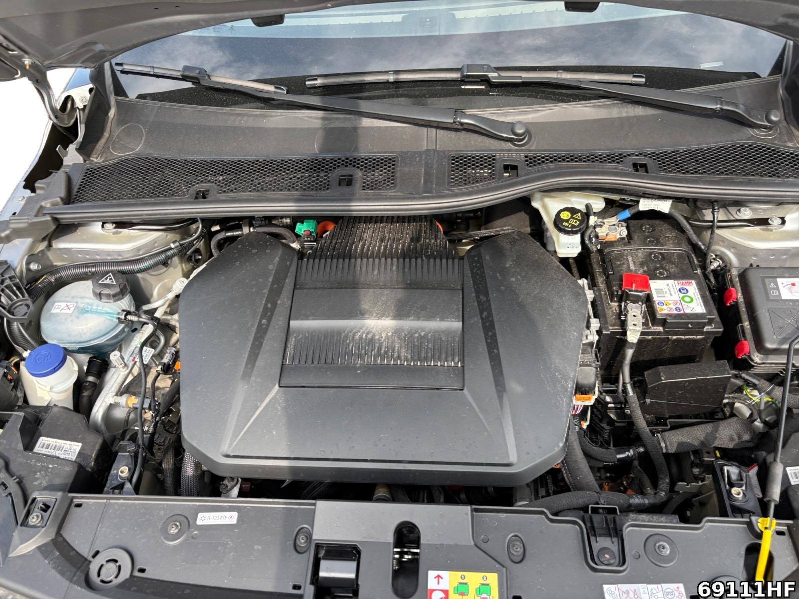 Fahrzeugabbildung Peugeot 208 e208