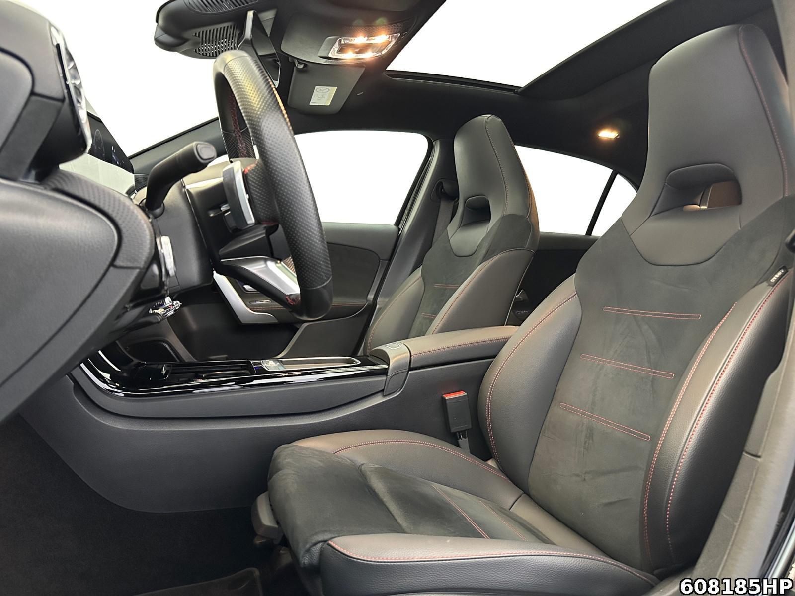 Fahrzeugabbildung Mercedes-Benz A 220 4M AMG Line Pano AHK 360° Sound Ambiente