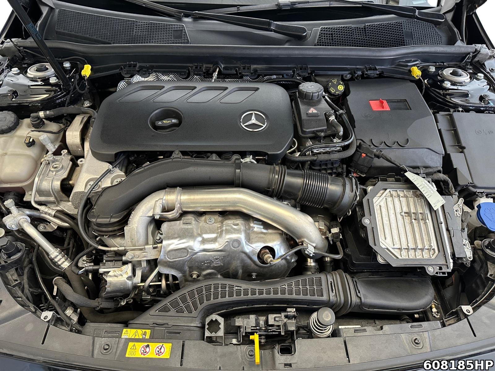 Fahrzeugabbildung Mercedes-Benz A 220 4M AMG Line Pano AHK 360° Sound Ambiente
