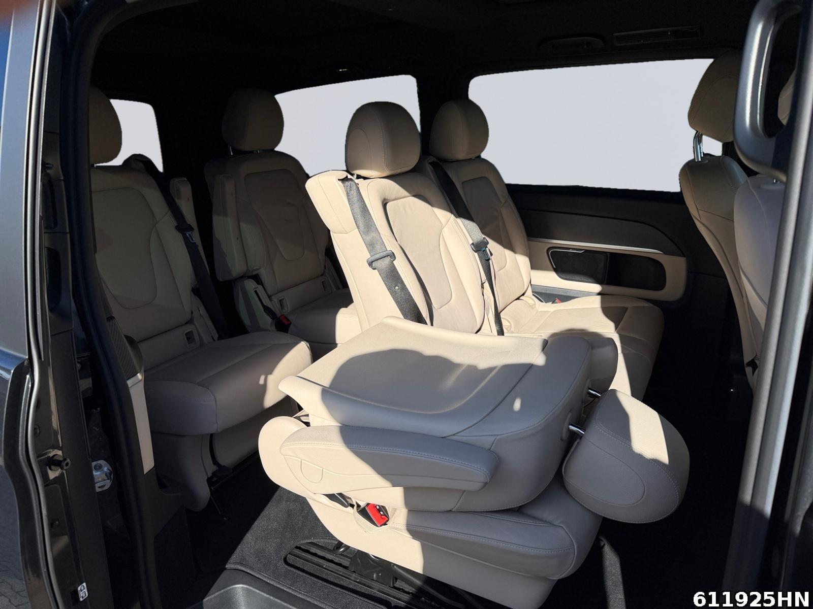 Fahrzeugabbildung Mercedes-Benz V 300 AVE/L PANO*AMG*BEIGE*AHK*STHZ*MEMORY*SITZK