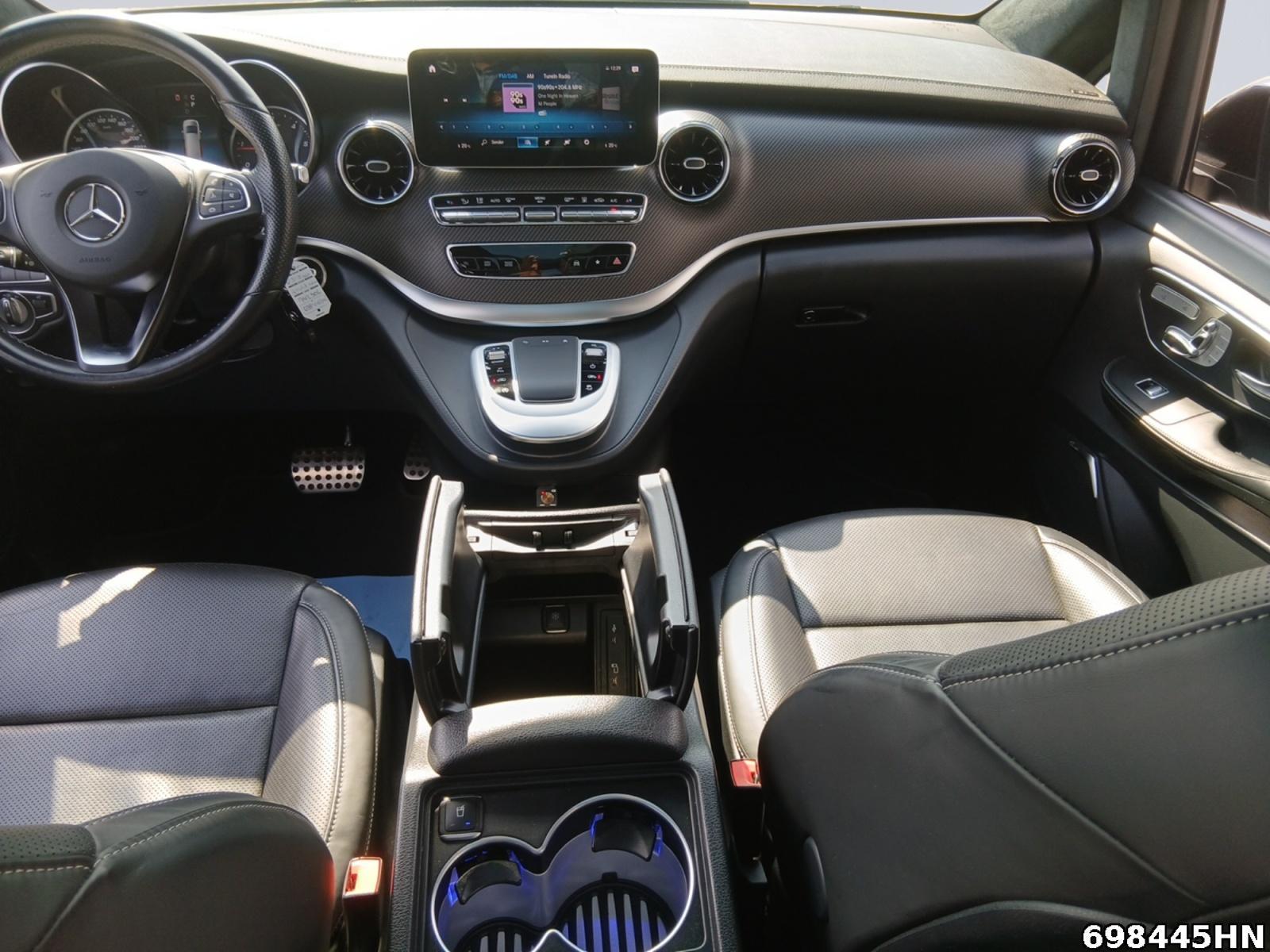 Fahrzeugabbildung Mercedes-Benz V 300 V 300 Exclusiv Distro*Pano*AHK*Standh*360°