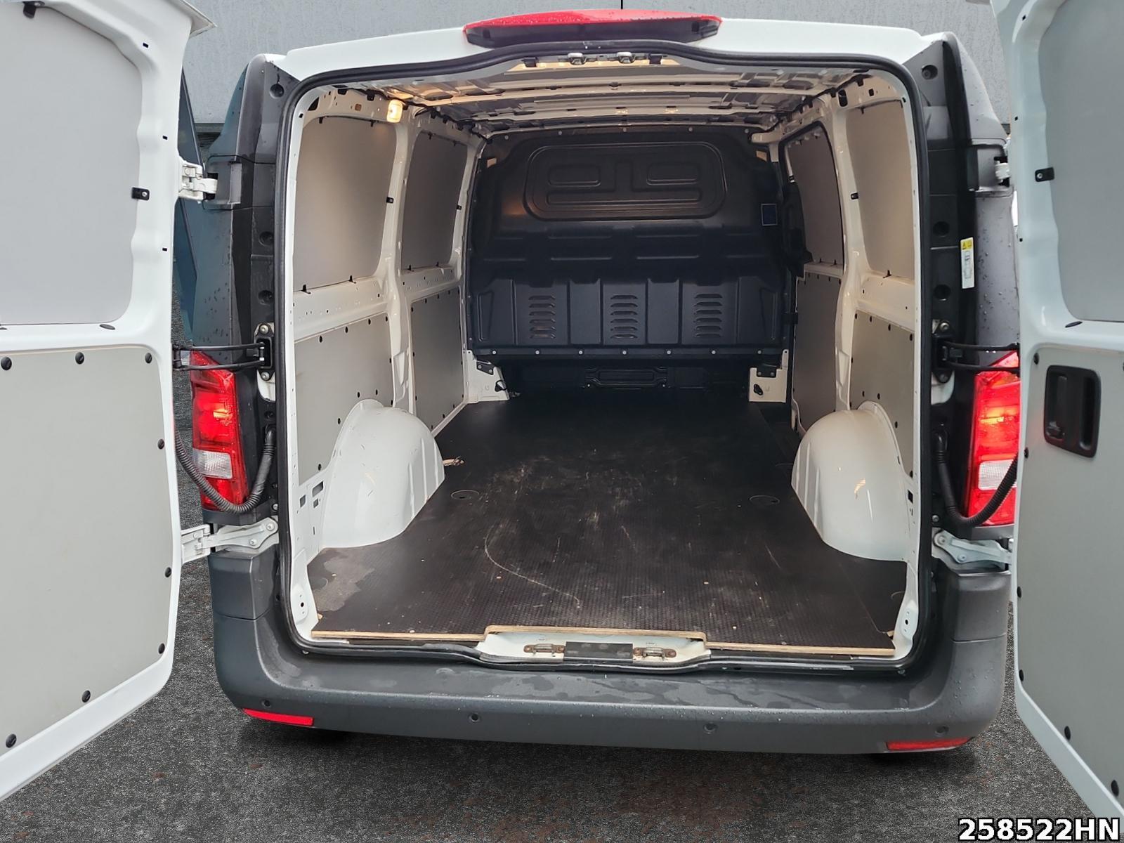 Fahrzeugabbildung Mercedes-Benz Vito 114 CDI Kasten lang*LED*AHK2500kg*Kamera*